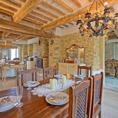 Villa Ambasciata Azzurra By Posarellivillas